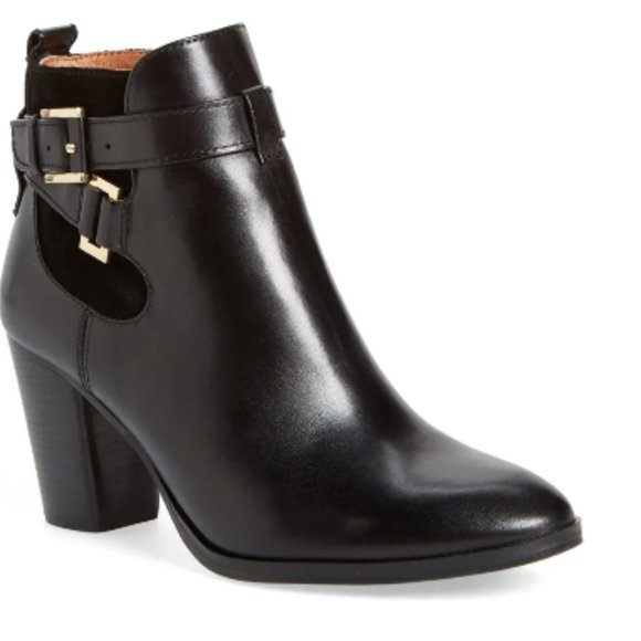 Louise et Cie 'Vianne' Black Ankle Bootie with gold buckle detail size 8.5 - Picture 4 of 8